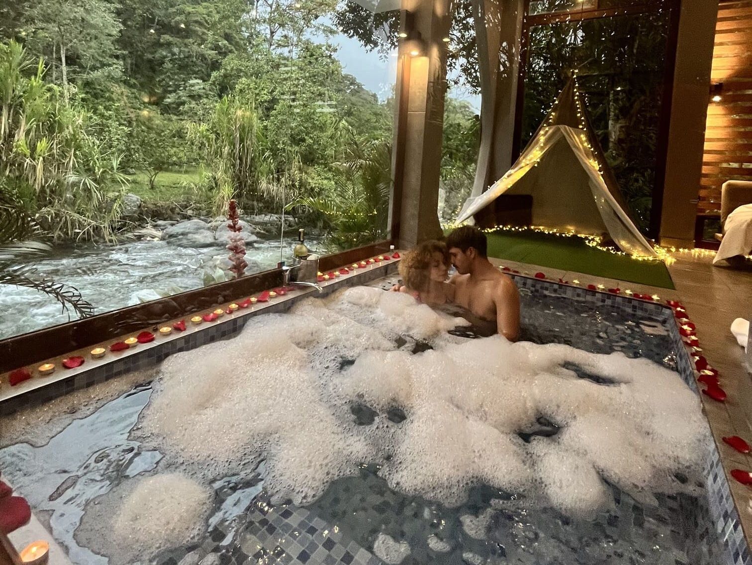 Hosteria Rio Saguamby